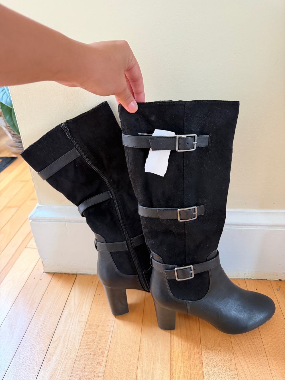 Black Buckle Detailed Heeled Boots